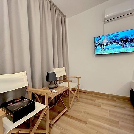 Queen Regina Suites By Platform 357 Nicosia Esterno foto