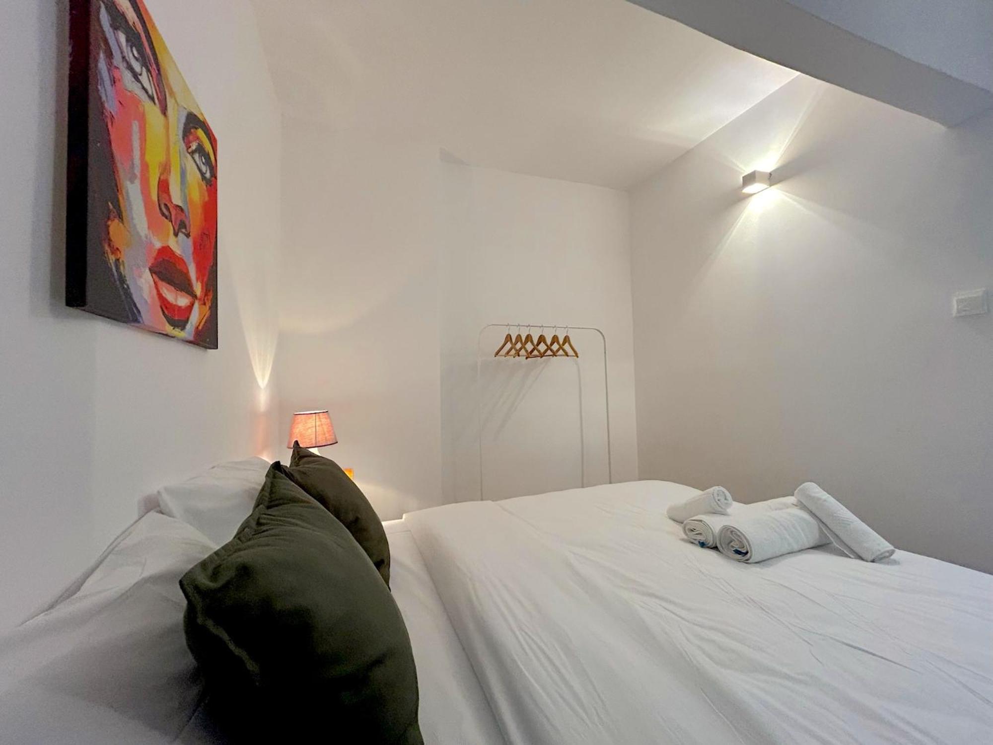 Queen Regina Suites By Platform 357 Nicosia Esterno foto