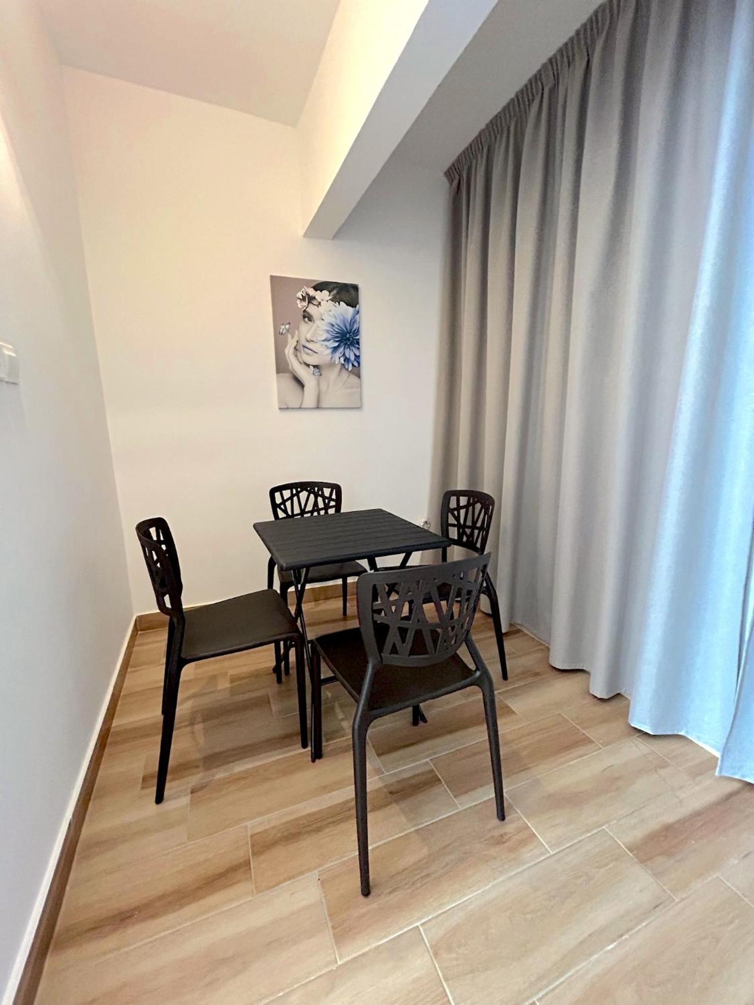 Queen Regina Suites By Platform 357 Nicosia Esterno foto