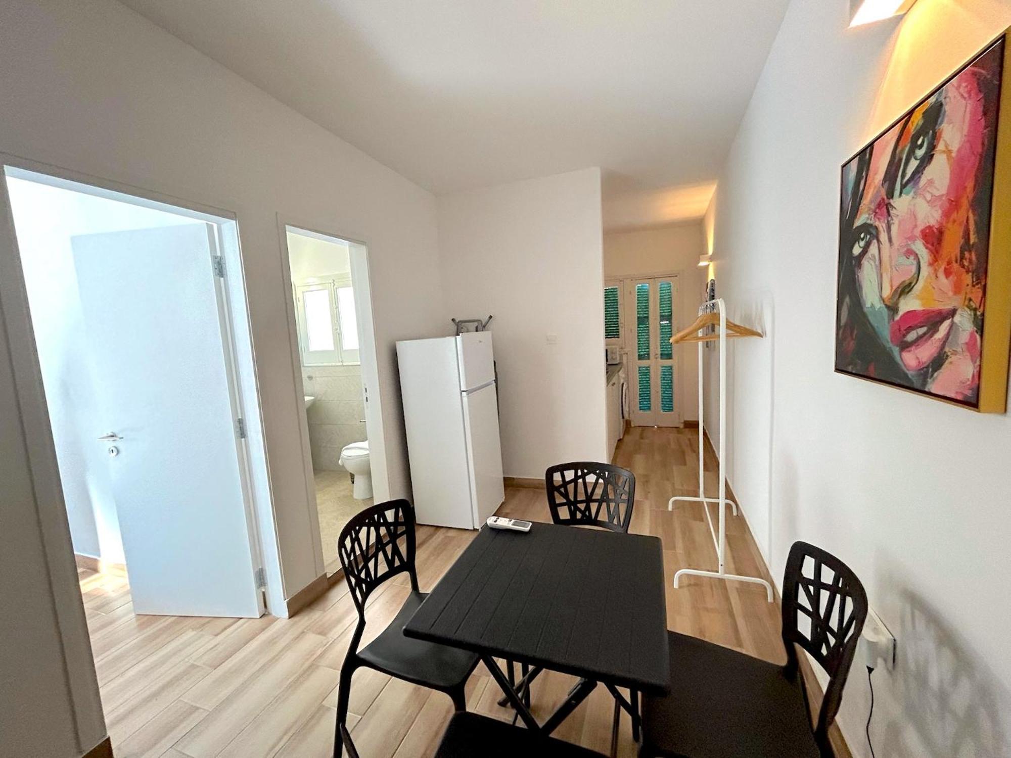 Queen Regina Suites By Platform 357 Nicosia Esterno foto