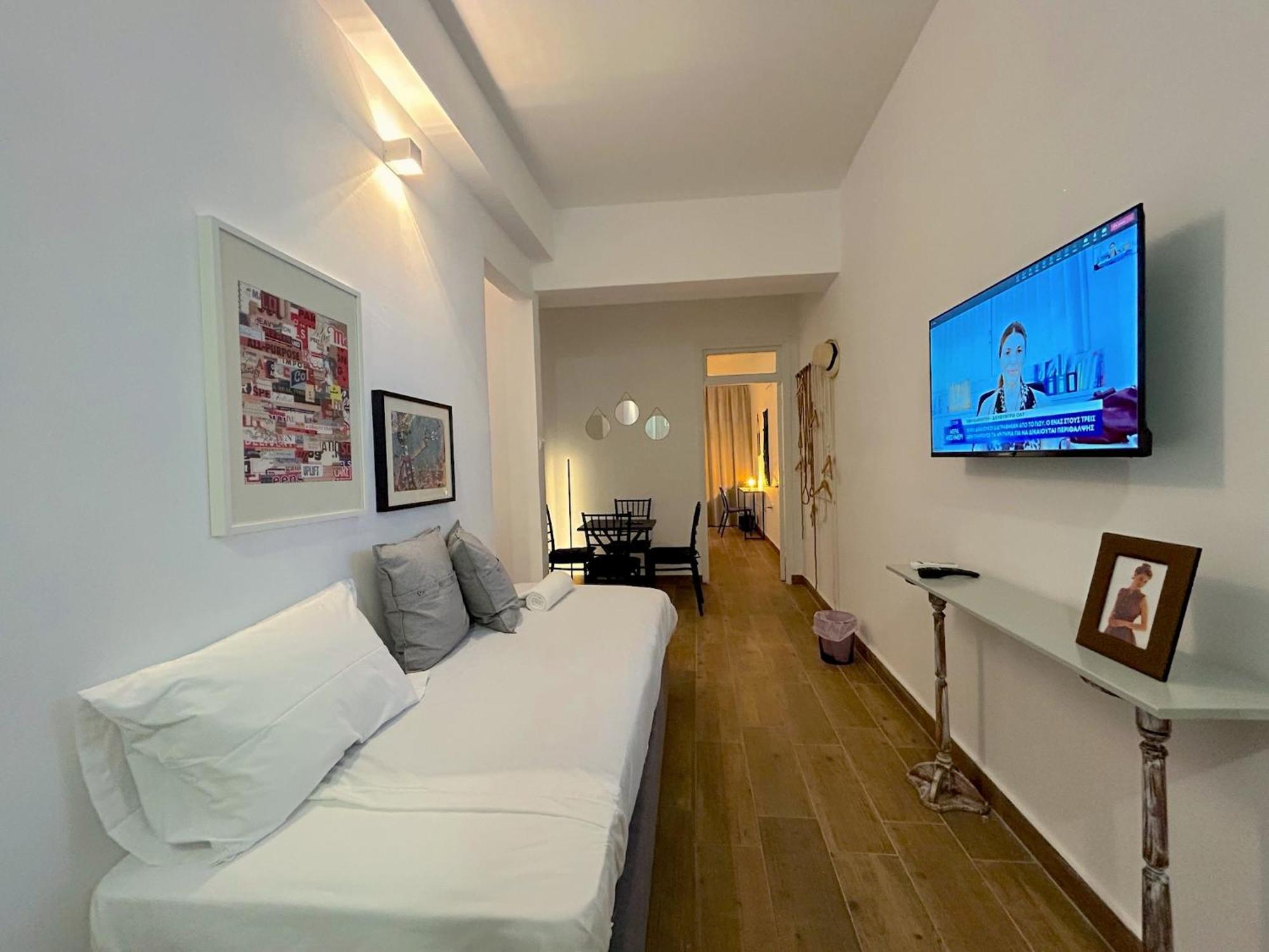 Queen Regina Suites By Platform 357 Nicosia Esterno foto