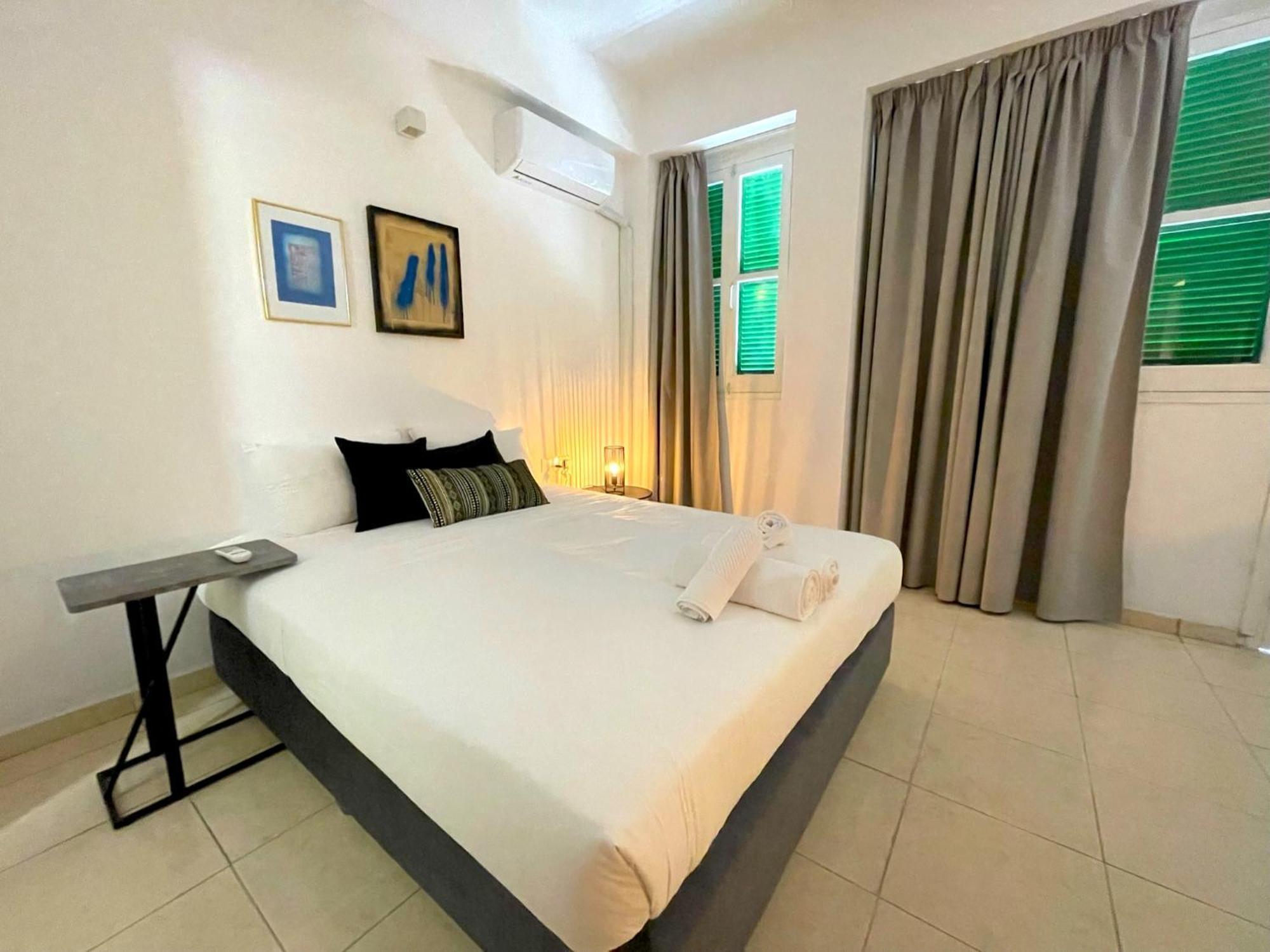 Queen Regina Suites By Platform 357 Nicosia Esterno foto